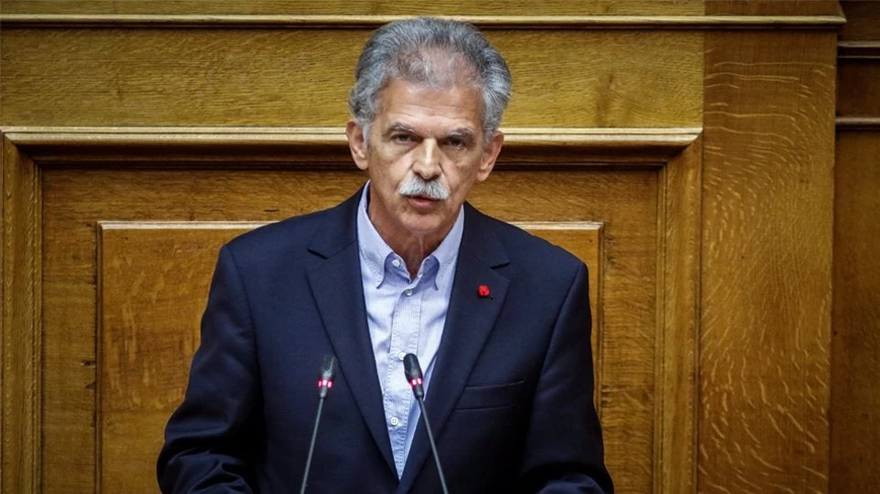 Μία… πίτσα ήταν τελικά το ύποπτο δέμα στο σπίτι του Δανέλλη